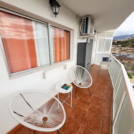 Bright Cosy 1br 7 Min To Siam Park Mall * Playa de las Americas (Tenerife)
