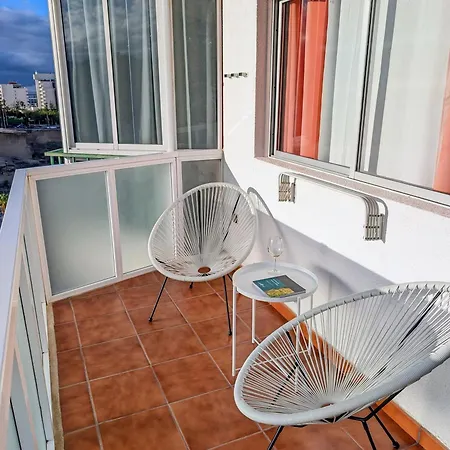Bright Cosy 1br 7 Min To Siam Park Mall Apartment Playa de las Americas (Tenerife)