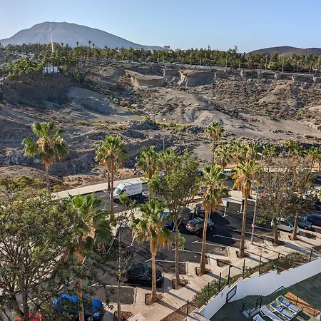 Bright Cosy 1br 7 Min To Siam Park Mall Apartment Playa de las Americas (Tenerife)